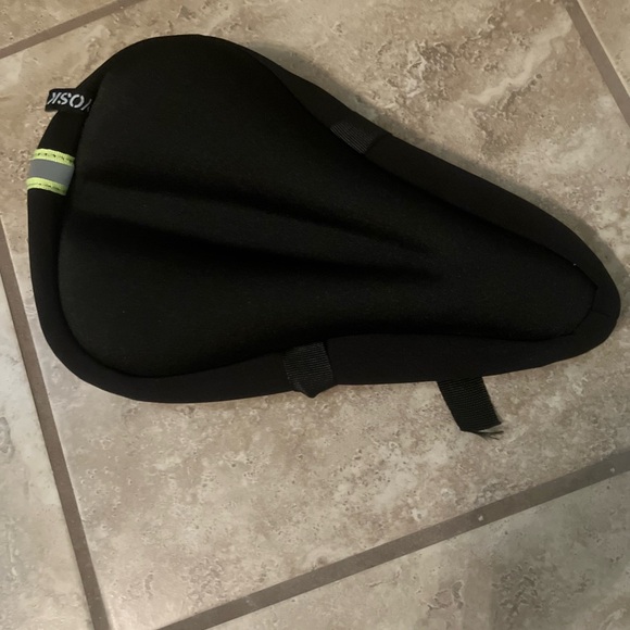 BIKE SEAT COVER-YOSKY LARGE BIKE GEL SEAT COVER NEW VERY COMFORTABLE W/BAG - Picture 10 of 10